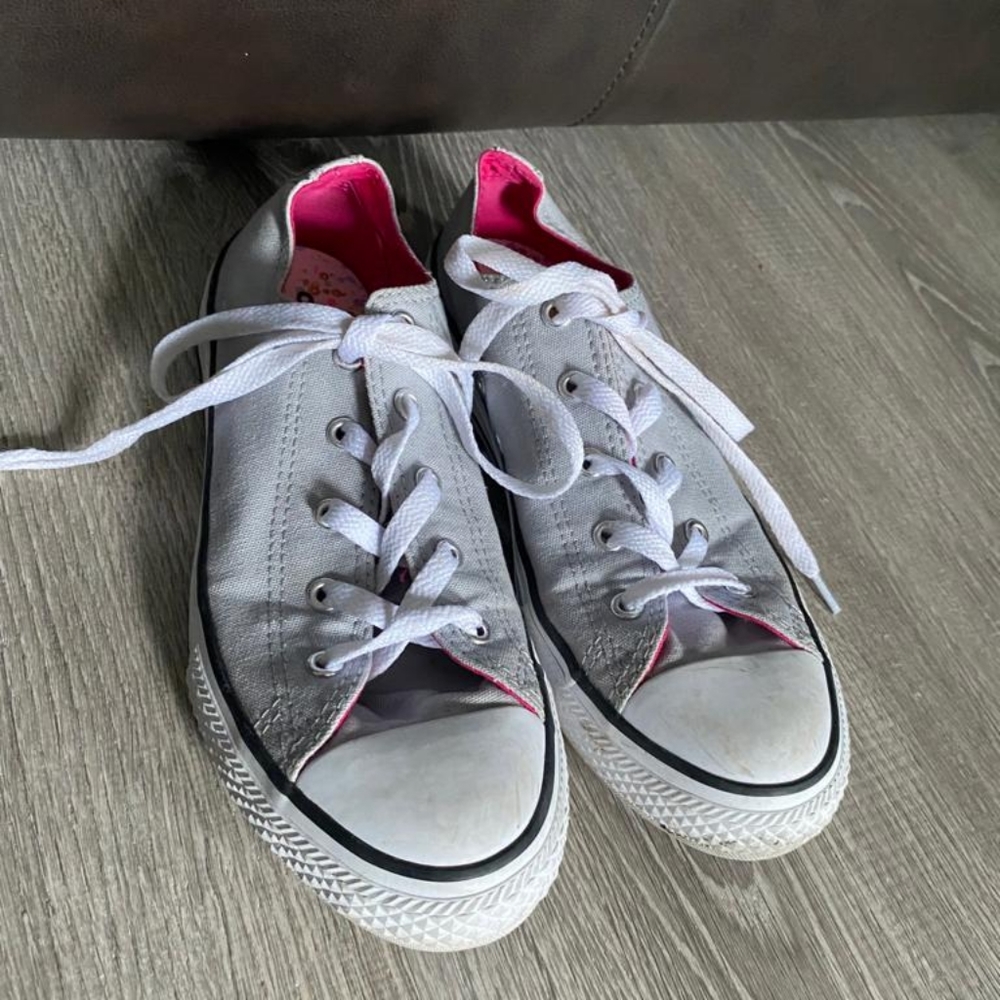 Junoir Converse (Size: 4)
